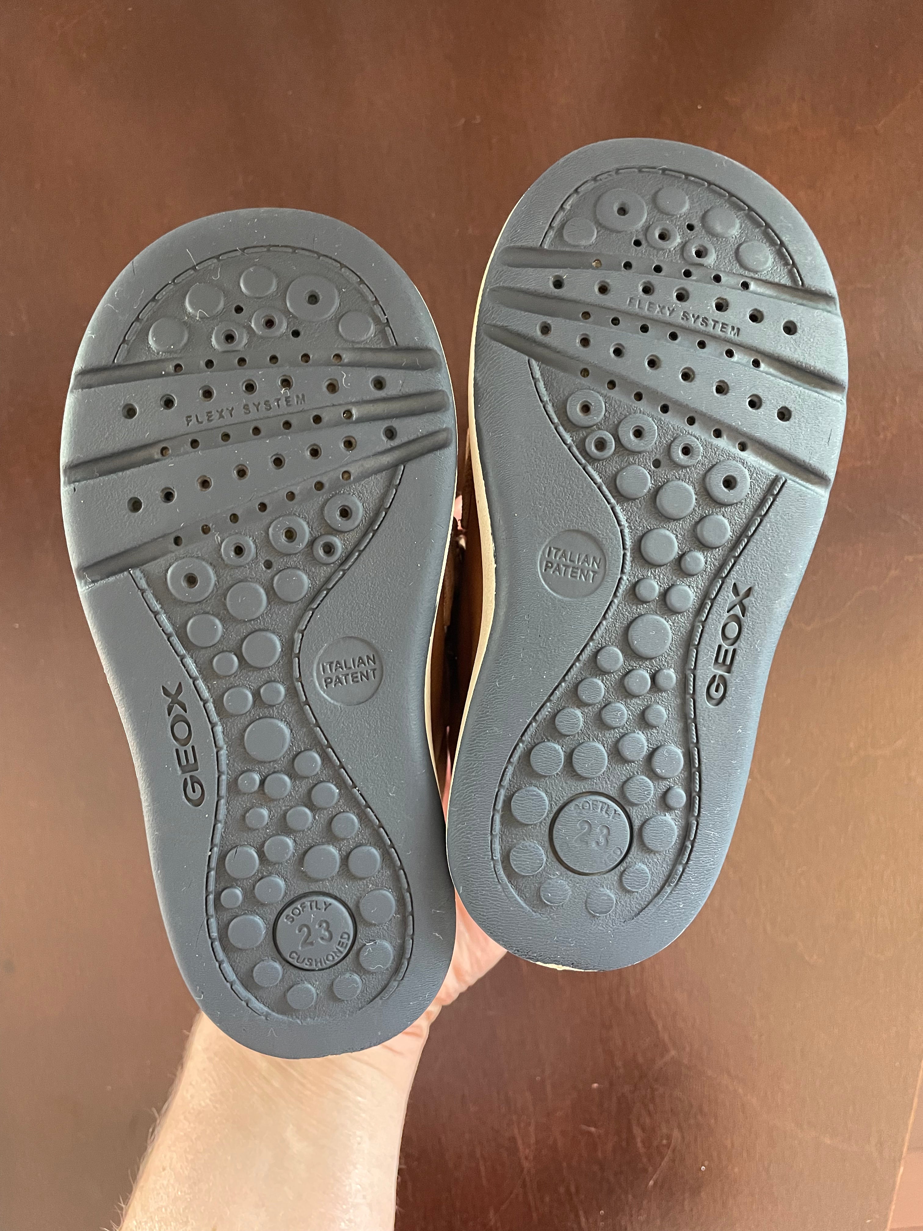 Geox Sneakers Size 23 (7)