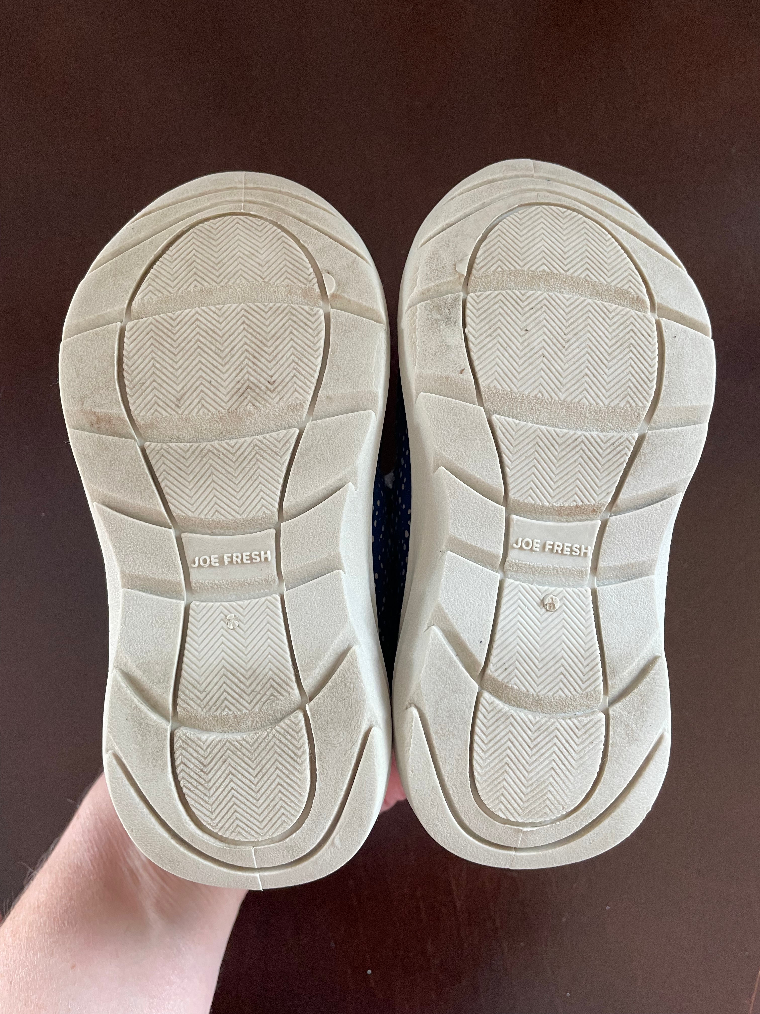 Joe Fresh Blue Sneakers Size 8