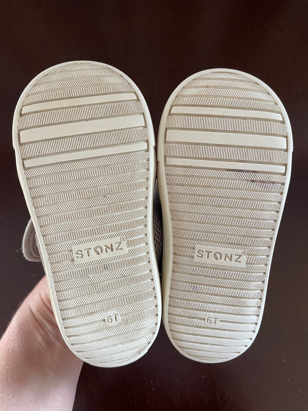 Grey Stonz Size 6T