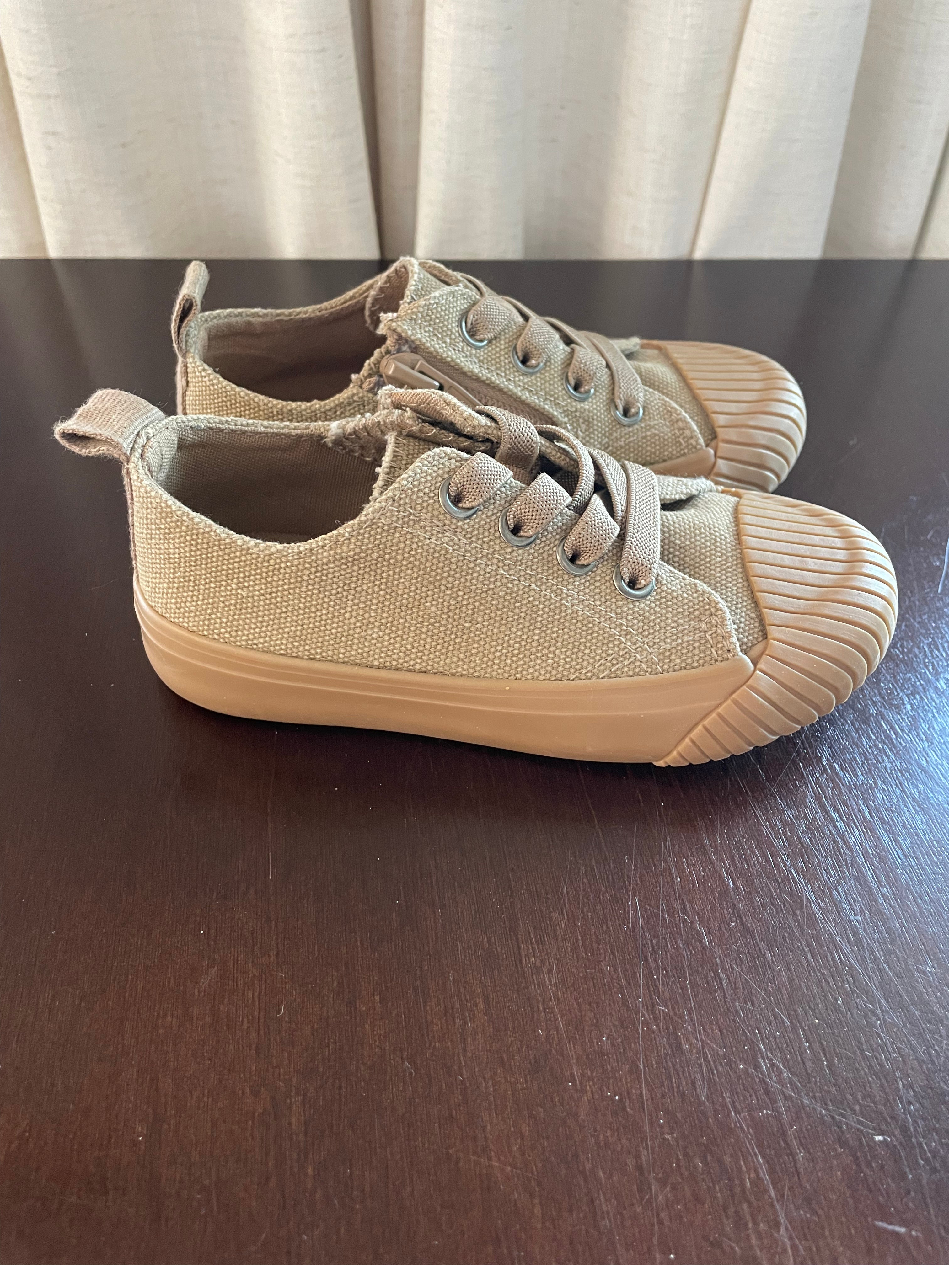 Cat & Jack Brown Sneakers Size 8