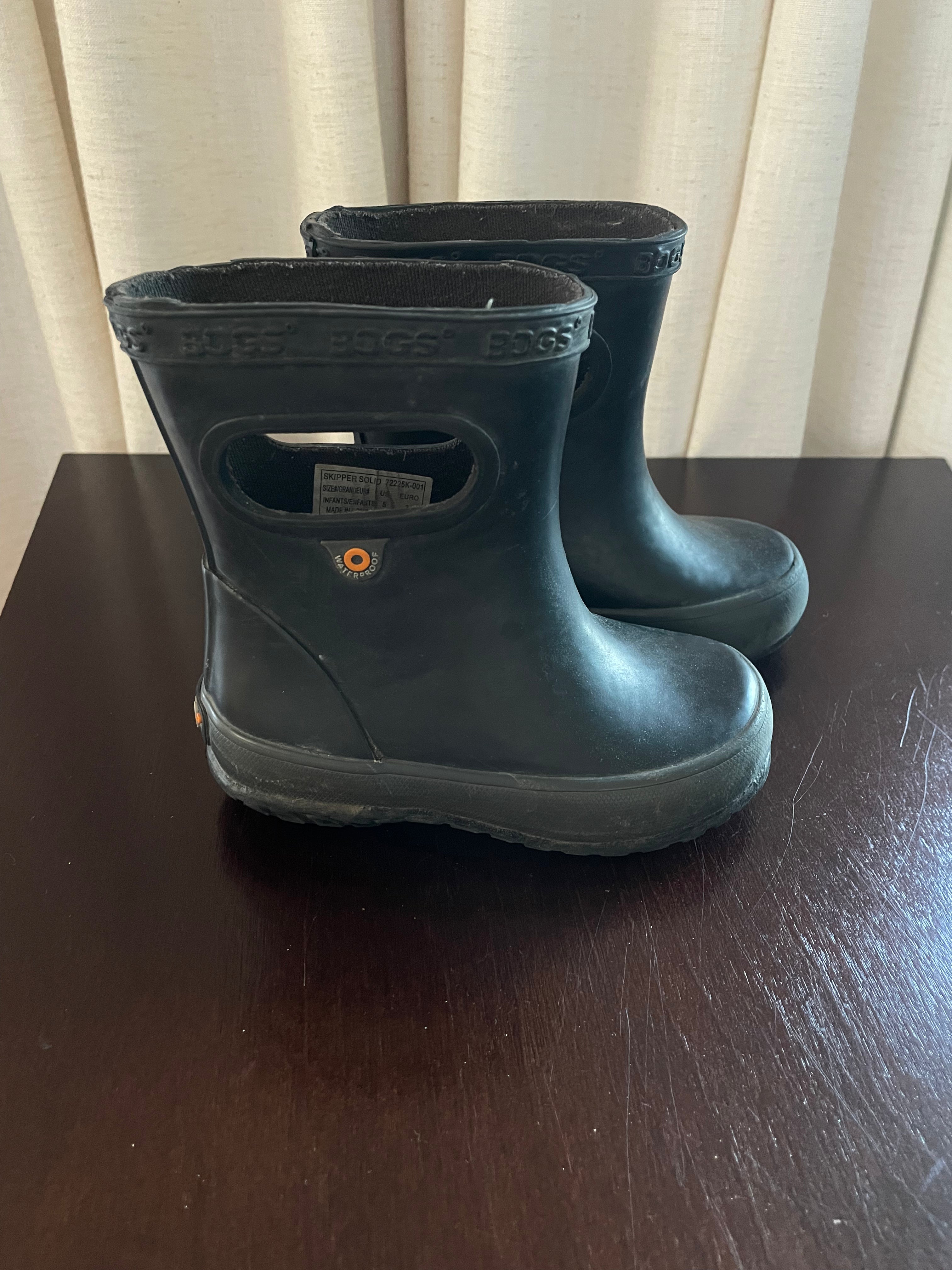 Bogs Black Boots Size 5