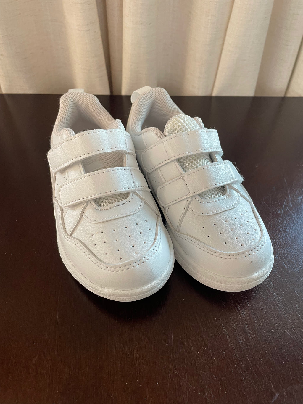 And1 White Sneakers Size 8