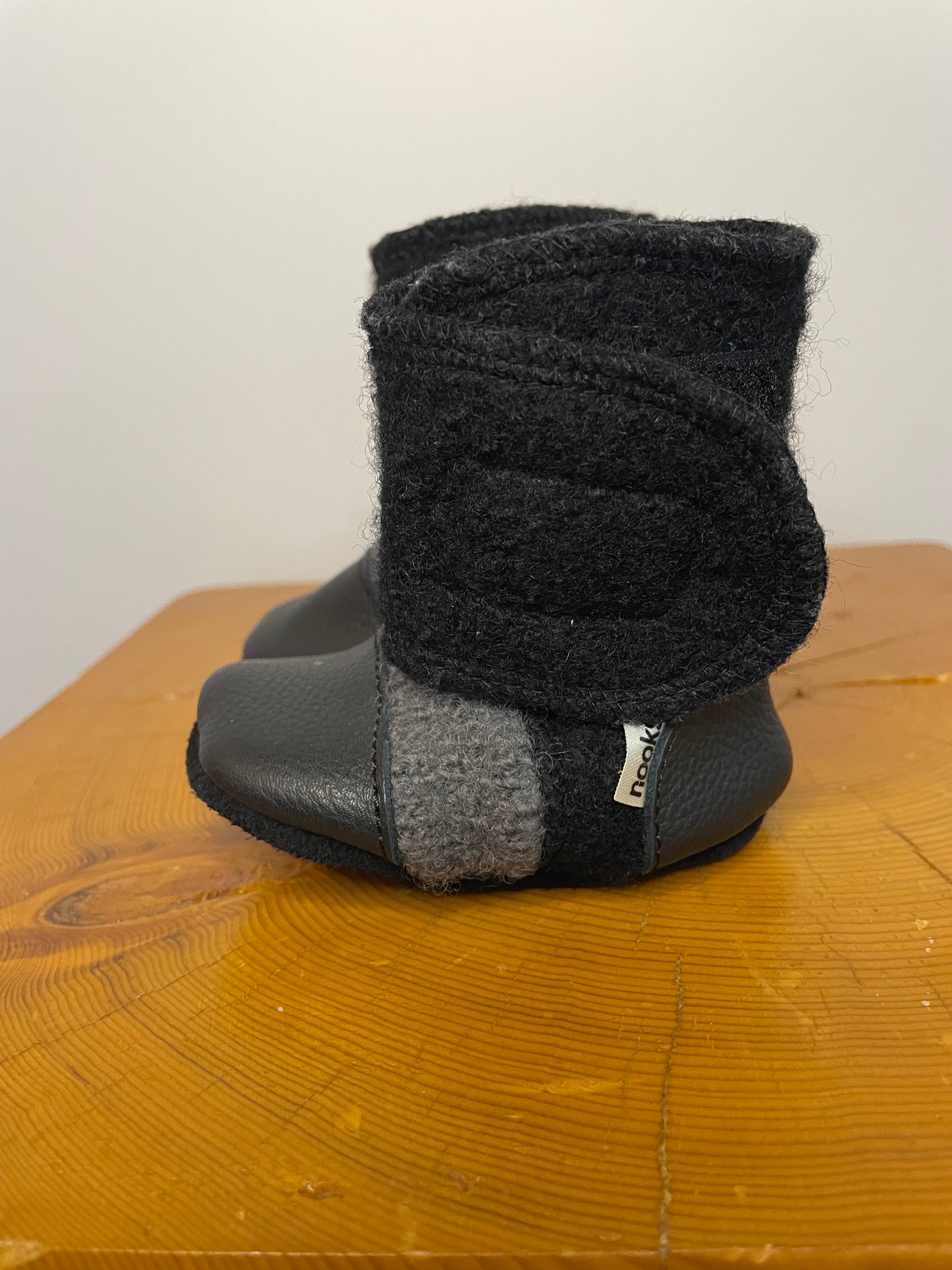 Nook Infant Booties | 2.5 (0-6M)