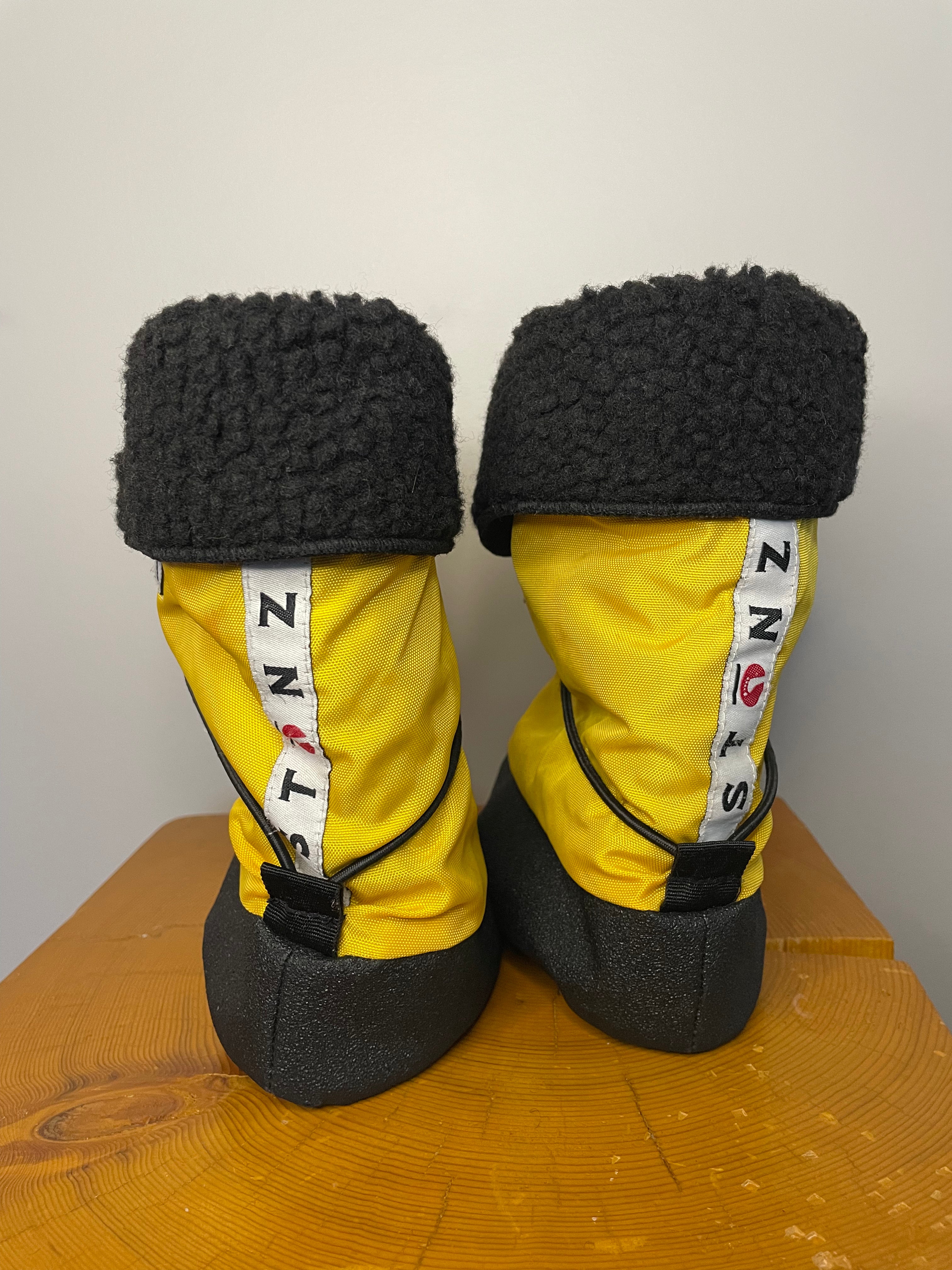Stonz Booties | Large